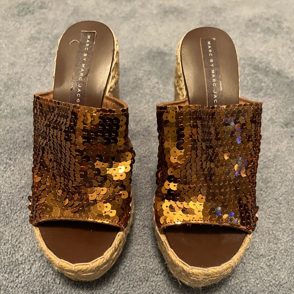 Gold sequins sandals